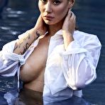 First pic of Iggy Azalea - Topless, covered, GQ (Australia) Woman of the Year Issue - December 2016 | Phun.org Forum