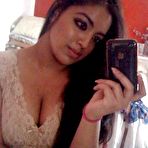 First pic of Busty Indian girl with long hair changes her bras during self shots - NakedPics