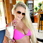 Fourth pic of Lycia Sharyl Island Girl - Hot Girls And Naked Babes at HottyStop.com