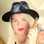 Second pic of MybOObsParadise - Bodacious Bonnie smoking Cigar