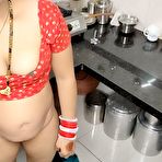 Third pic of Couple Gold Xx: Komals Friends Gifts Birthday Saree | Faphouse